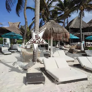 https://villa-las-estrellas.quintano-roohotels.com